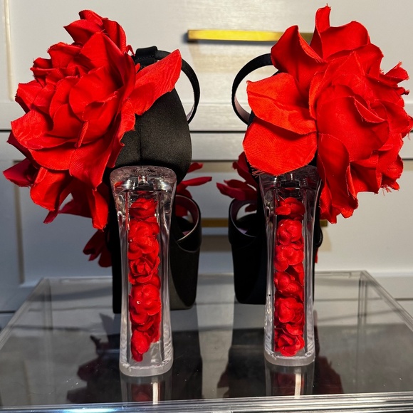 Black Satin Platform Heels w/ Red Rose Accents – Never Worn Statement Shoes 🌹✨ - Picture 5 of 5